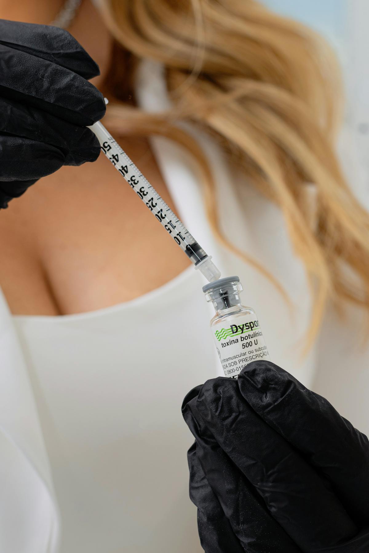 Anti-wrinkle injection tray
